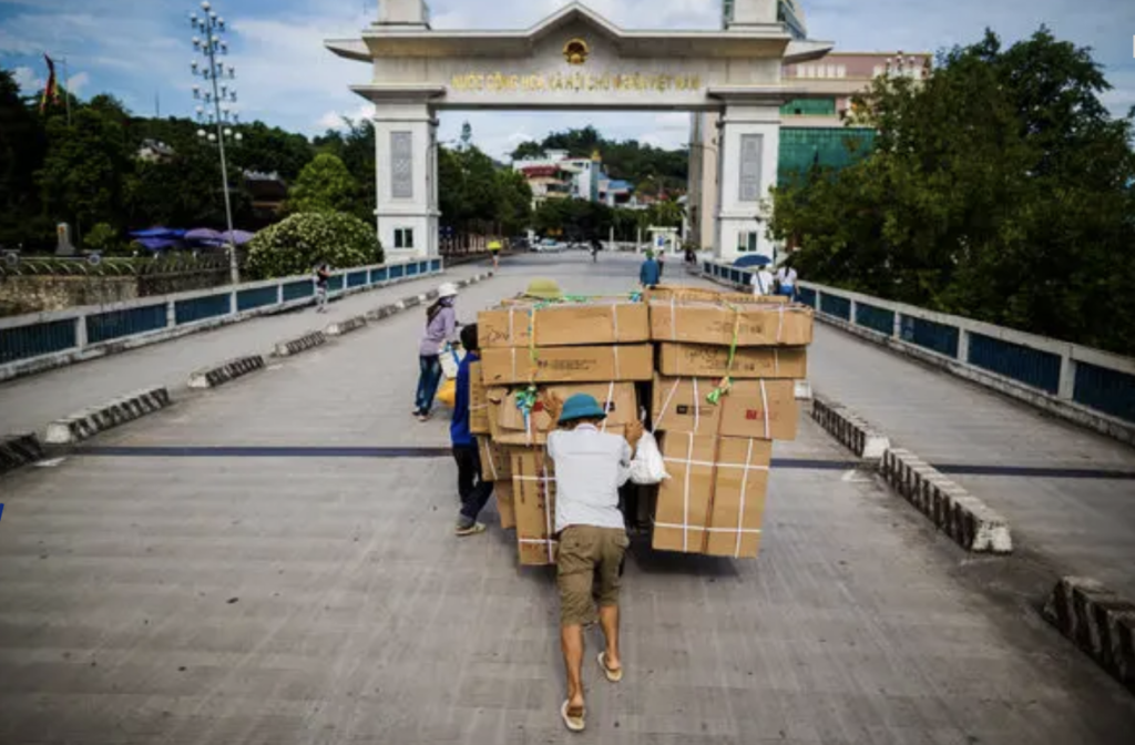 nghi định 122_Việt Nam chấm dứt xuất khẩu tiểu ngạch sang Trung Quốc từ năm 2030